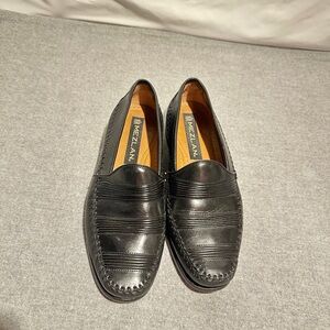 Mezlan Black Leather  Loafers